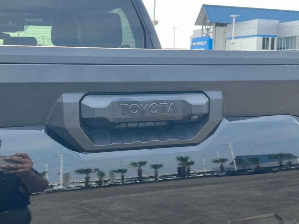 2022 Toyota Tundra 2WD SR5