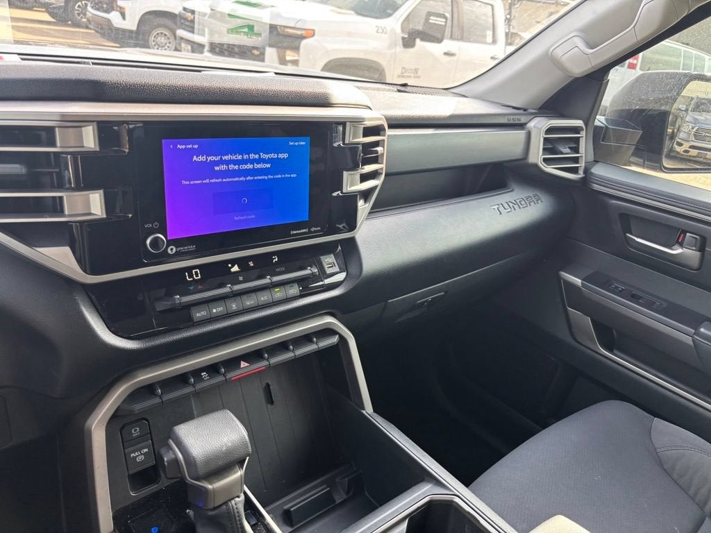 2022 Toyota Tundra 2WD SR5