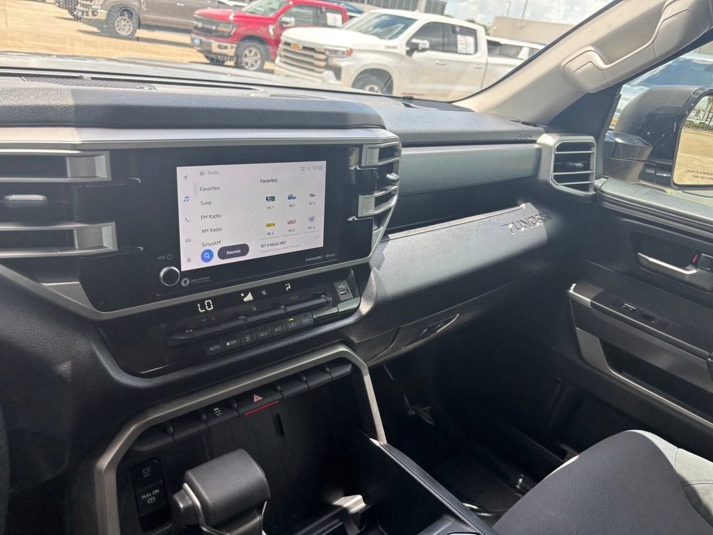 2022 Toyota Tundra 2WD SR5
