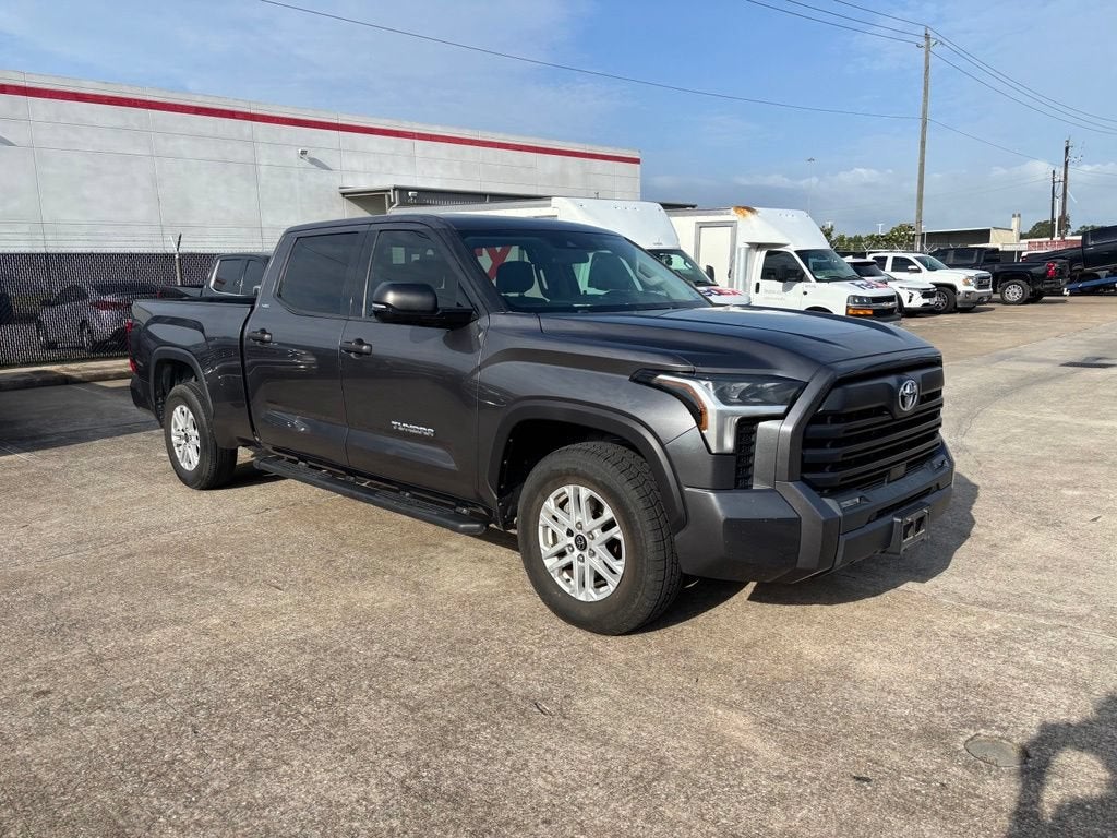 2022 Toyota Tundra 2WD SR5