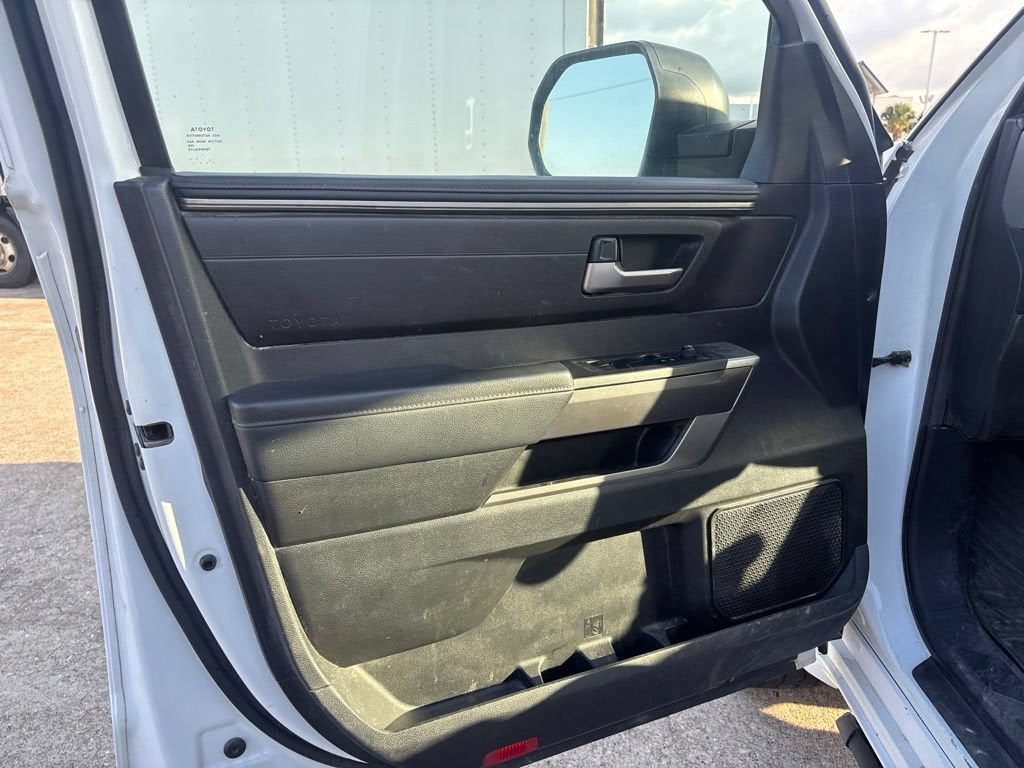 2023 Toyota Tundra 4WD SR5