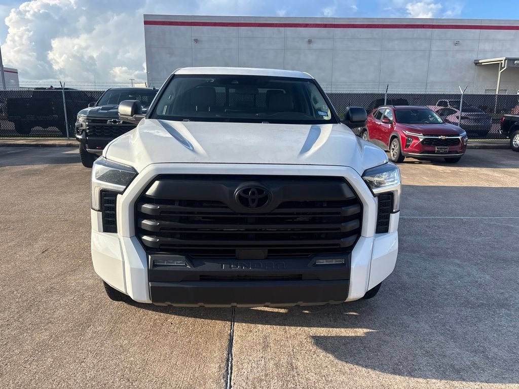 2023 Toyota Tundra 4WD SR5