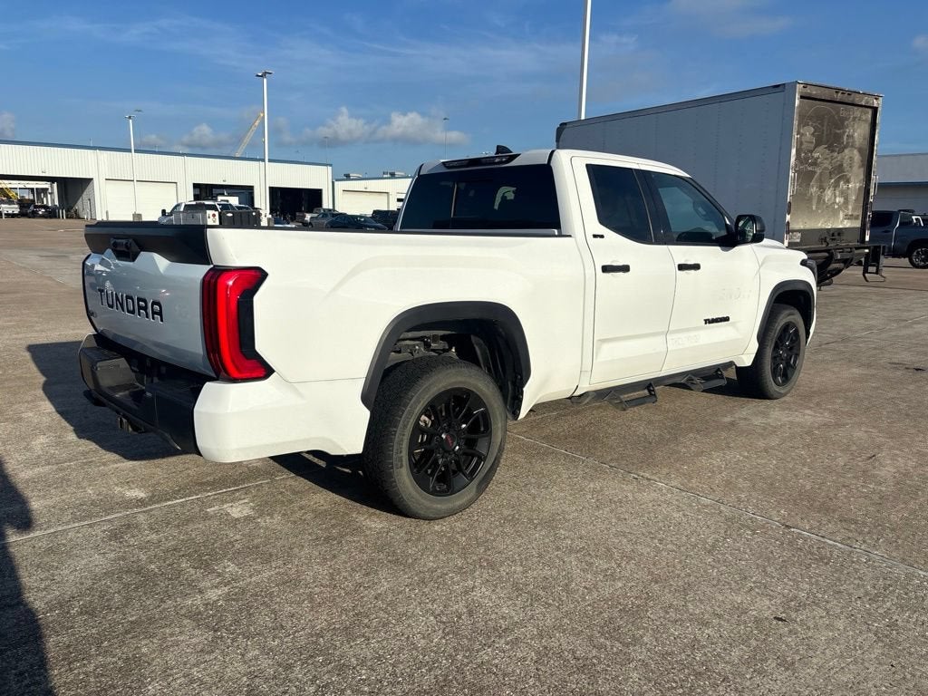2023 Toyota Tundra 4WD SR5