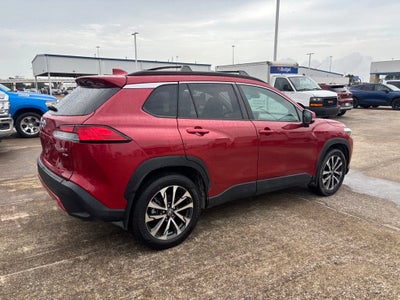 2024 Toyota Corolla Cross XLE