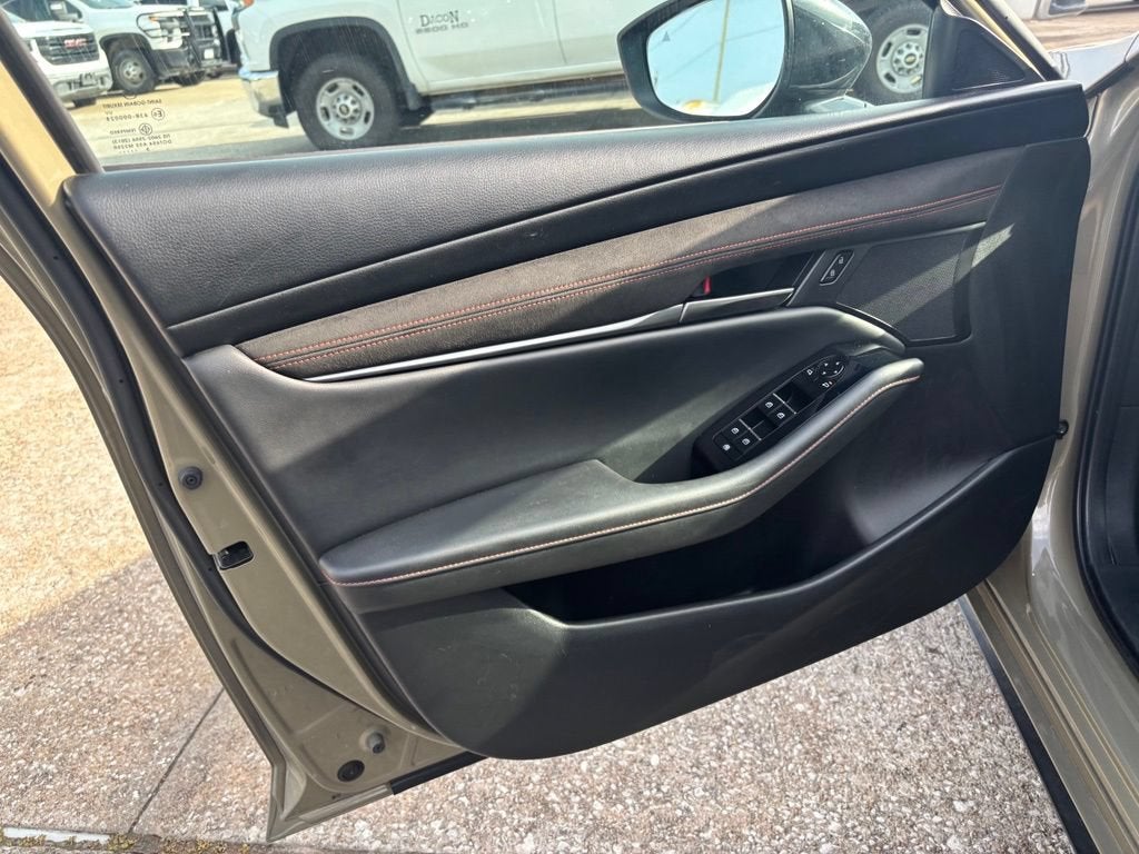 2024 Mazda Mazda3 Hatchback 2.5 Carbon Turbo