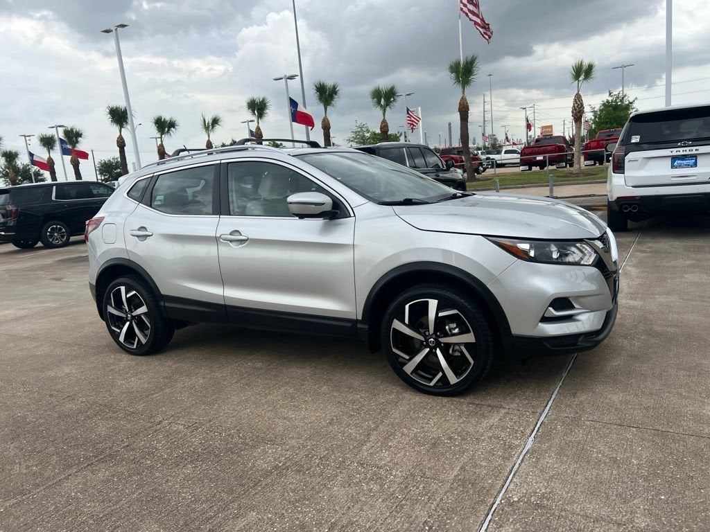 2022 Nissan Rogue Sport SL