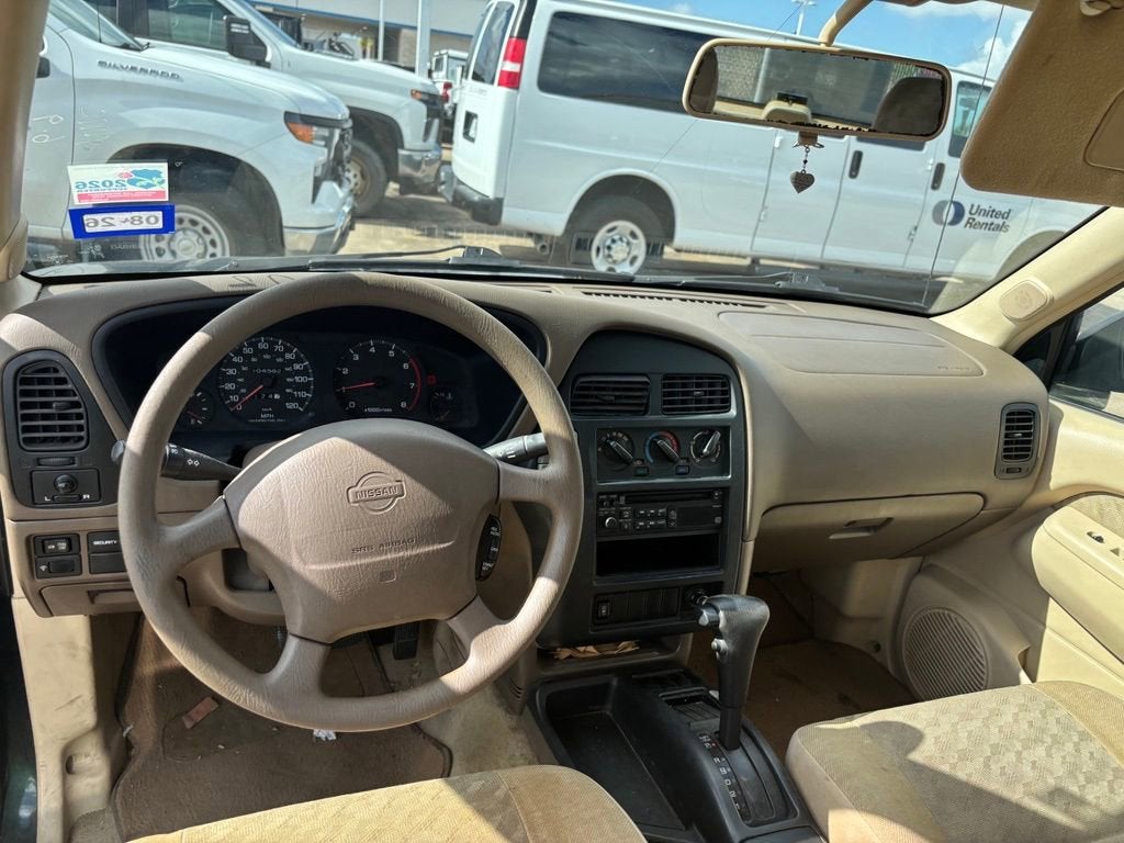 1997 Nissan Pathfinder XE