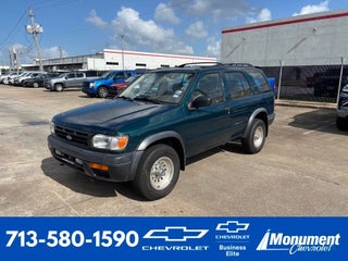 1997 Nissan Pathfinder XE