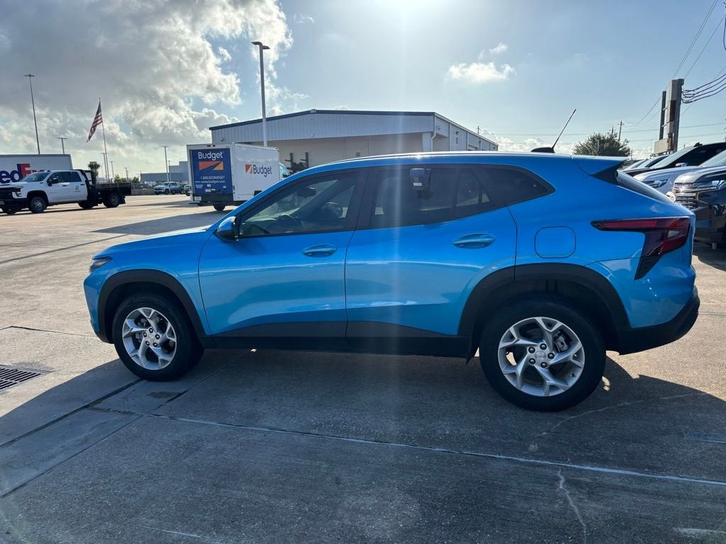 2025 Chevrolet Trax LS