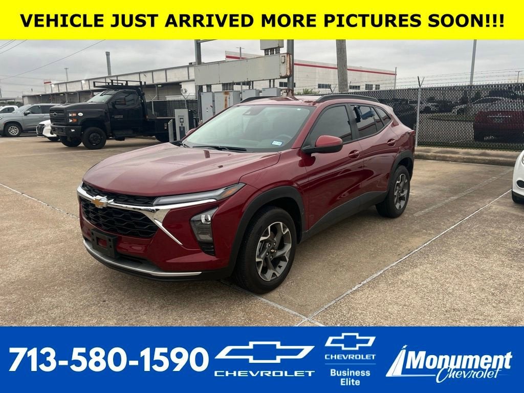 2025 Chevrolet Trax LT