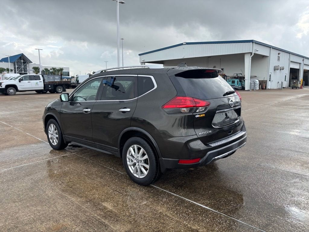 2017 Nissan Rogue SV