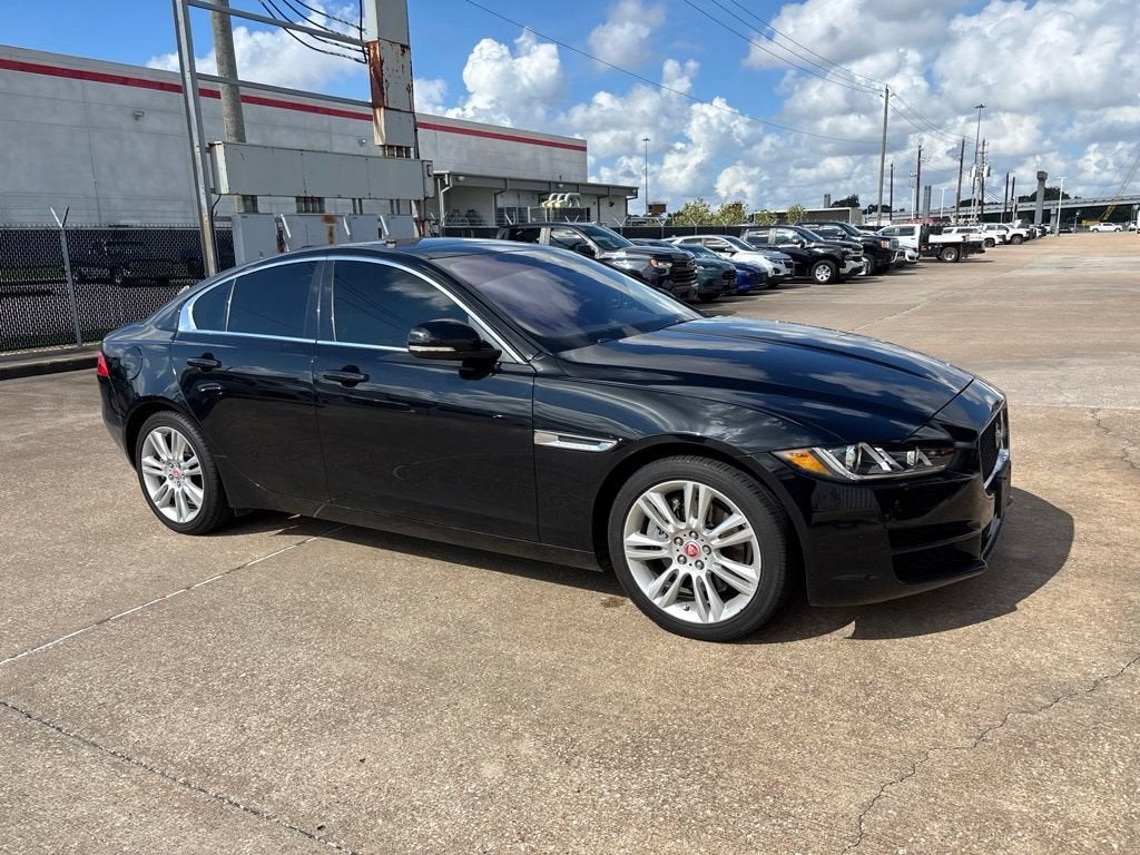 2019 Jaguar XE 25t Premium
