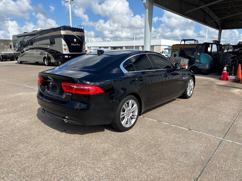 2019 Jaguar XE 25t Premium