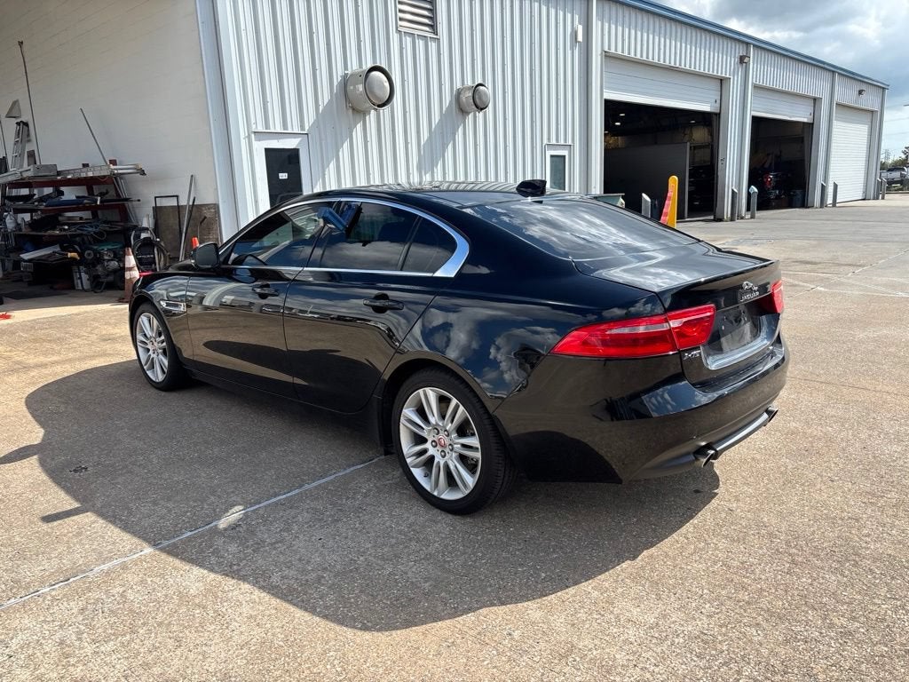 2019 Jaguar XE 25t Premium