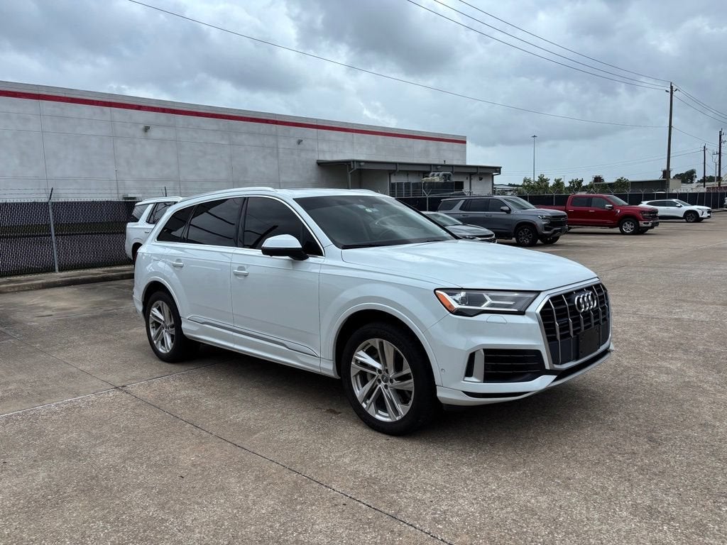 2020 Audi Q7 Premium Plus