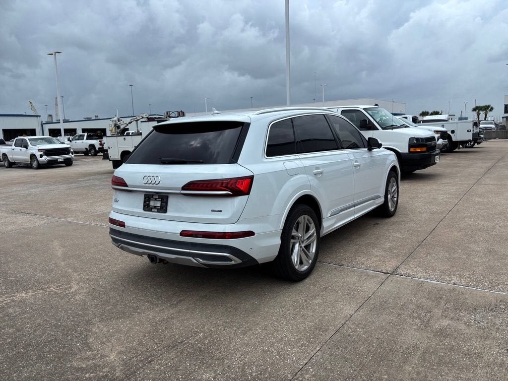 2020 Audi Q7 Premium Plus