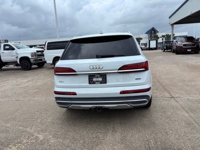 2020 Audi Q7 Premium Plus