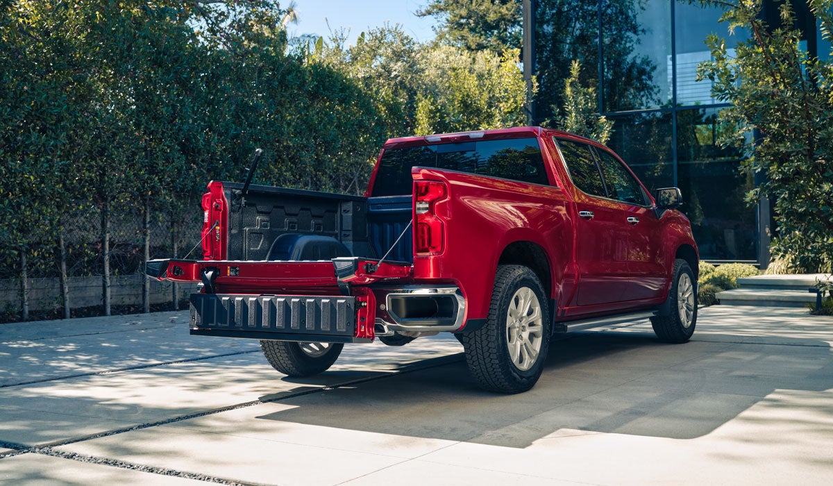 Monument Chevrolet in Pasadena TX